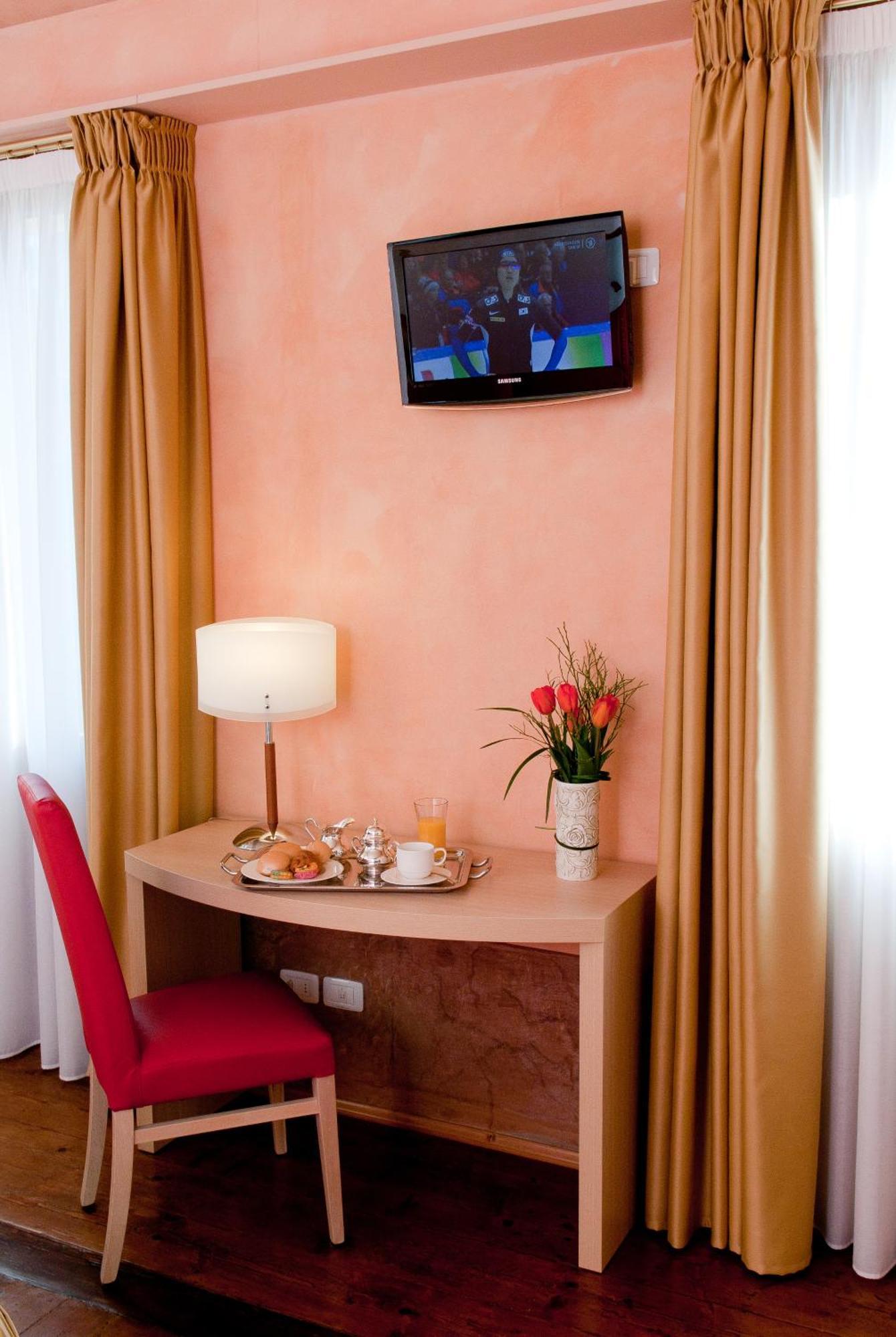 Hotel Villa Maternini Vazzola Pokoj fotografie