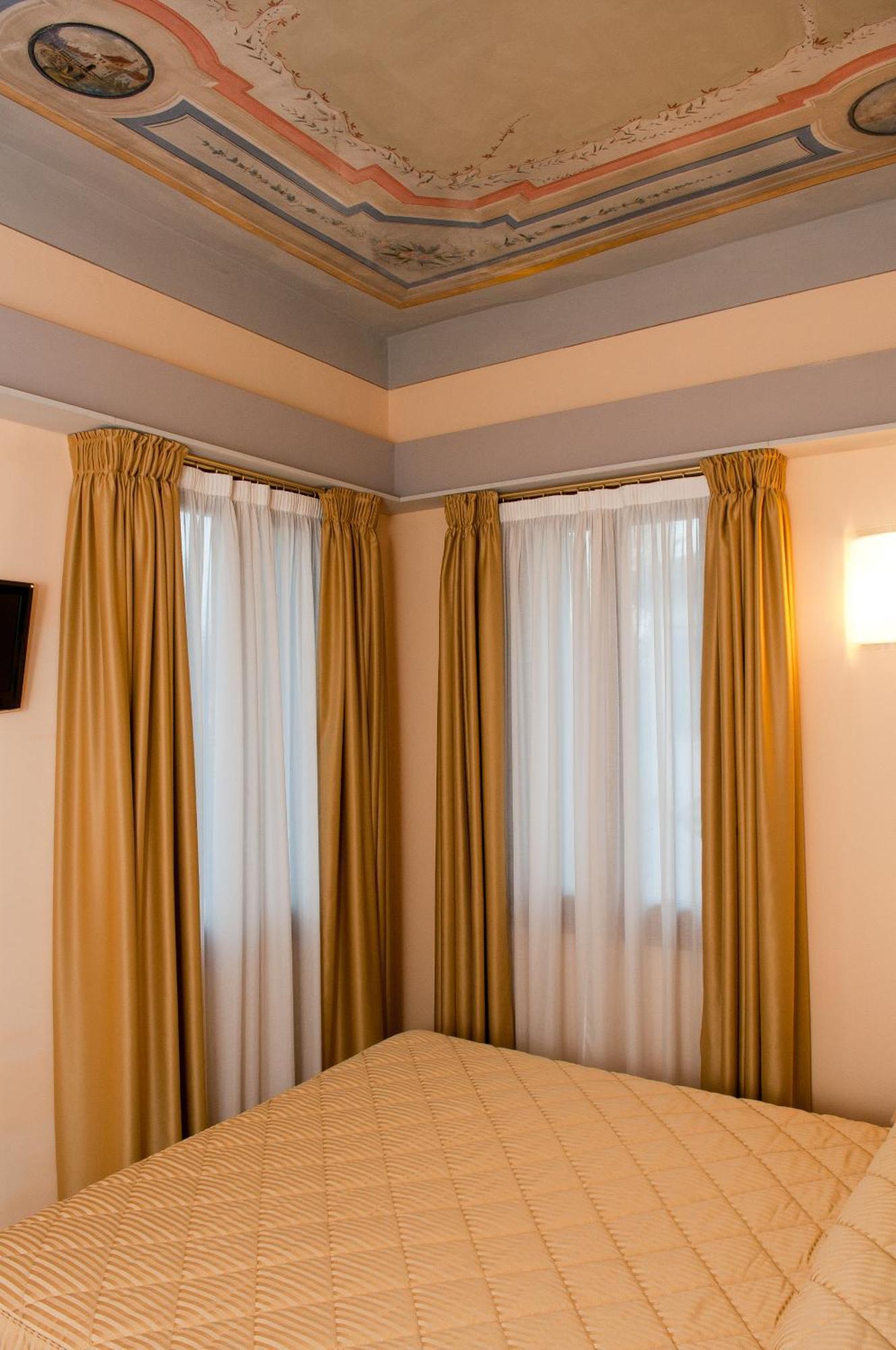 Hotel Villa Maternini Vazzola Pokoj fotografie