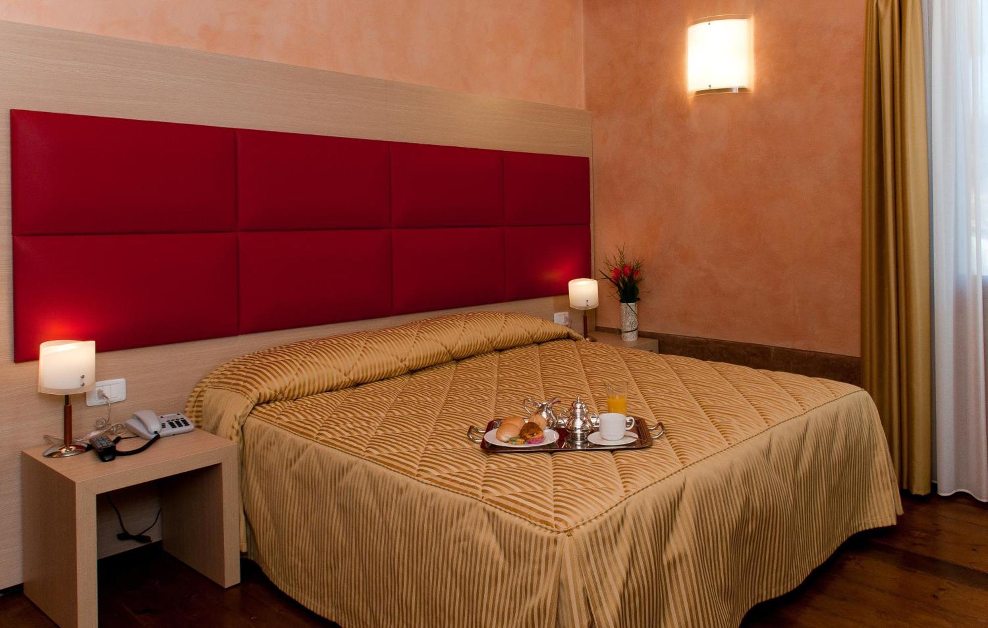 Hotel Villa Maternini Vazzola Pokoj fotografie