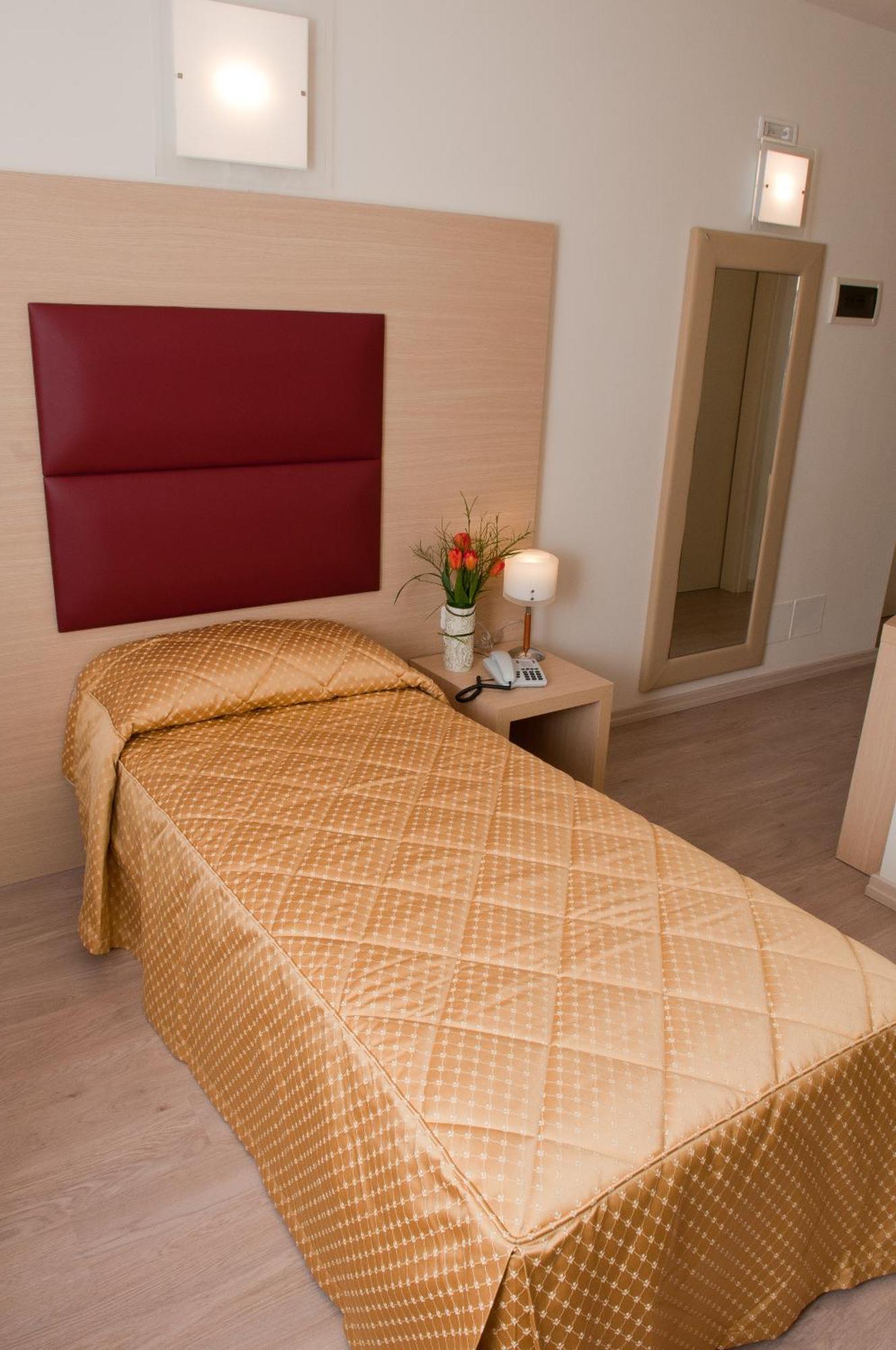 Hotel Villa Maternini Vazzola Pokoj fotografie