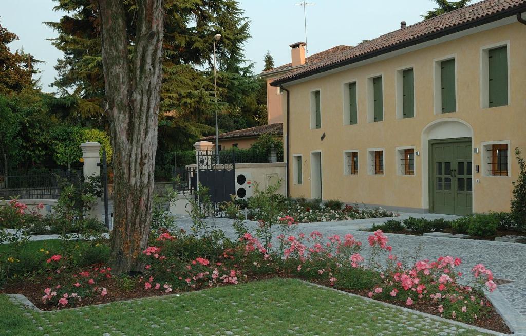 Hotel Villa Maternini Vazzola Exteriér fotografie