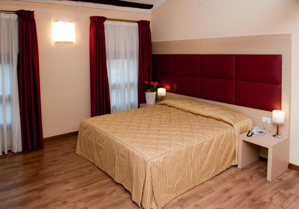 Hotel Villa Maternini Vazzola Pokoj fotografie